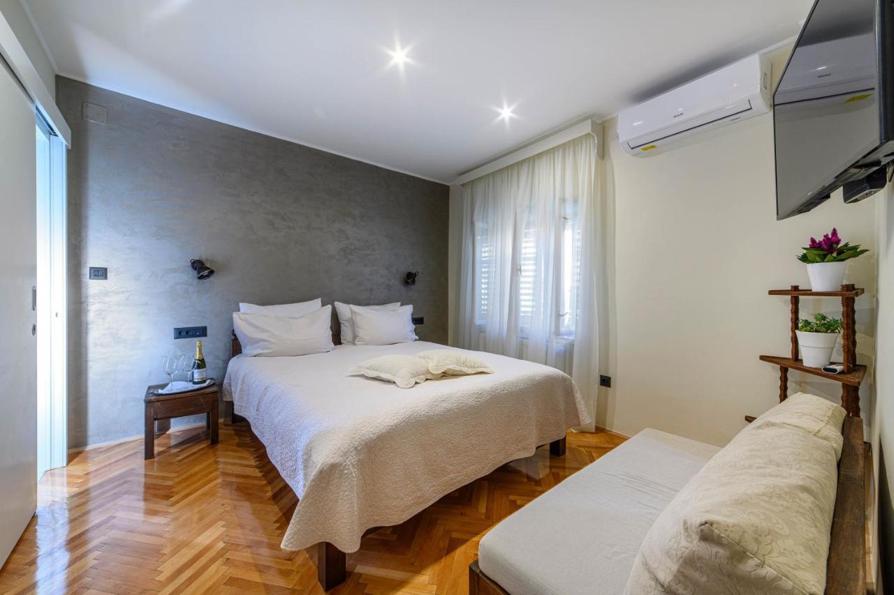 Wine Garden Rooms 斯克拉丁 外观 照片
