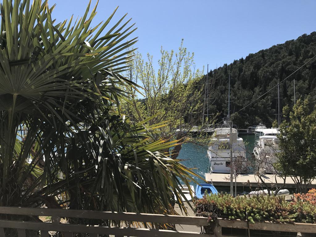 Wine Garden Rooms 斯克拉丁 外观 照片